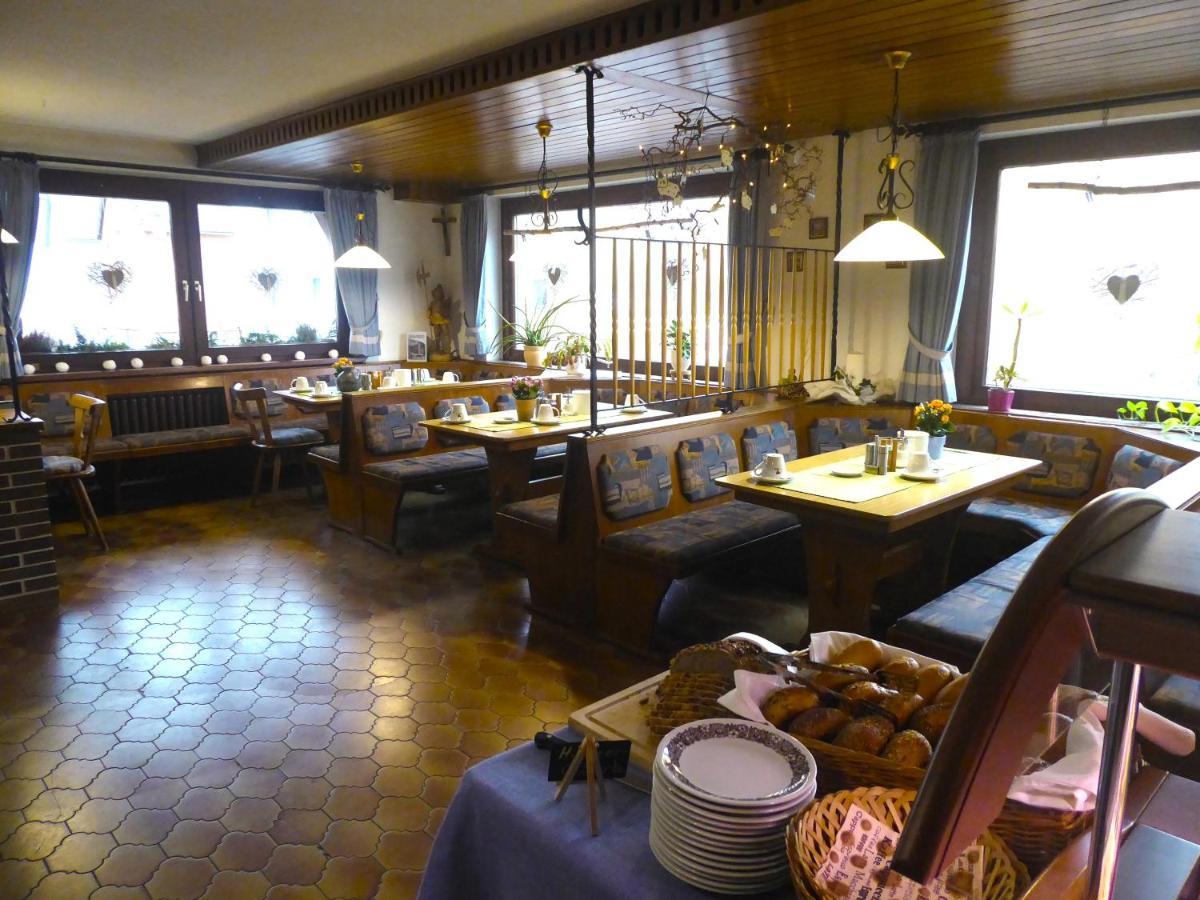 Pension Gasthof Zum Lamm Bischofsheim an der Rhön Exteriör bild